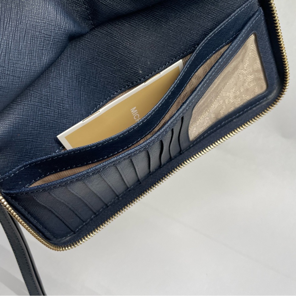 Michael Kors Jet Set Travel Continental Zip Wallet in Navy Blue Saffiano Leather - Picture 3 of 16